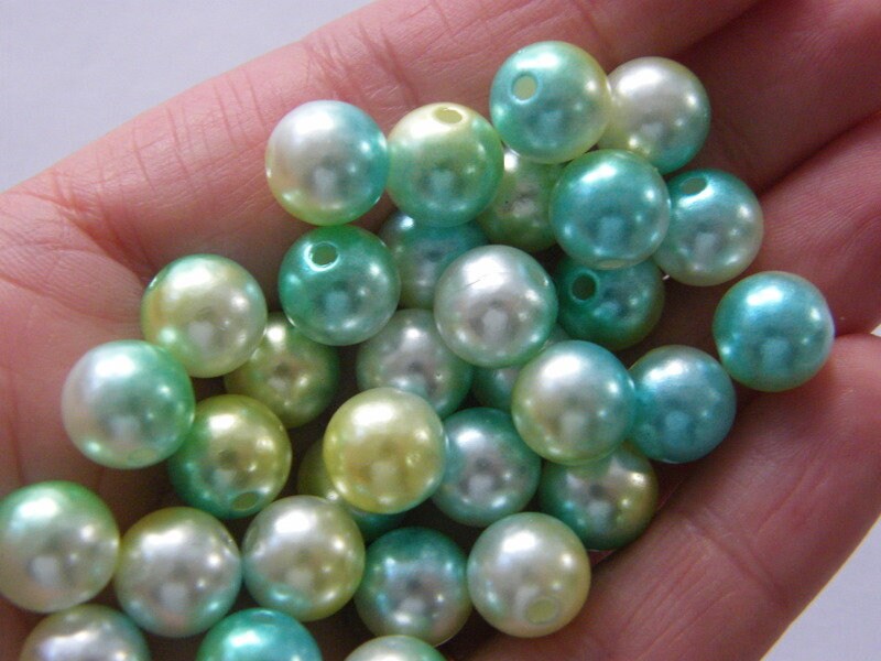 50 Blue green yellow and white 10mm gradient mermaid acrylic beads BB577 - SALE 50% OFF