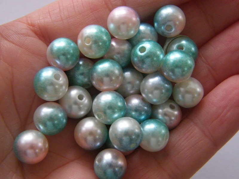 50 Blue pink and white 10mm gradient mermaid acrylic beads BB574 - SALE 50% OFF