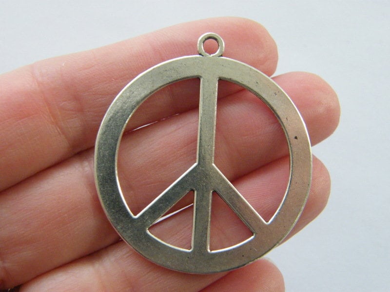 BULK 20 Peace sign pendants antique silver tone P639
