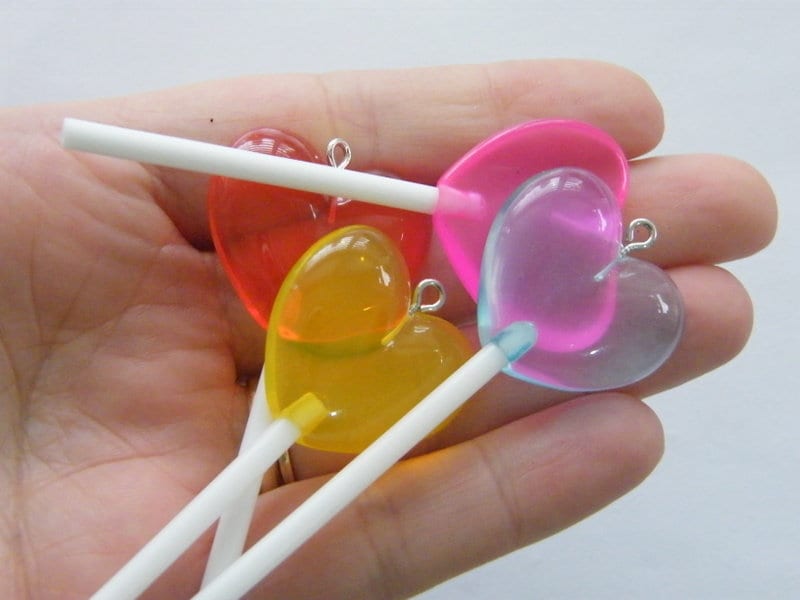 2 Lollipop heart pendants random mixed resin FD116