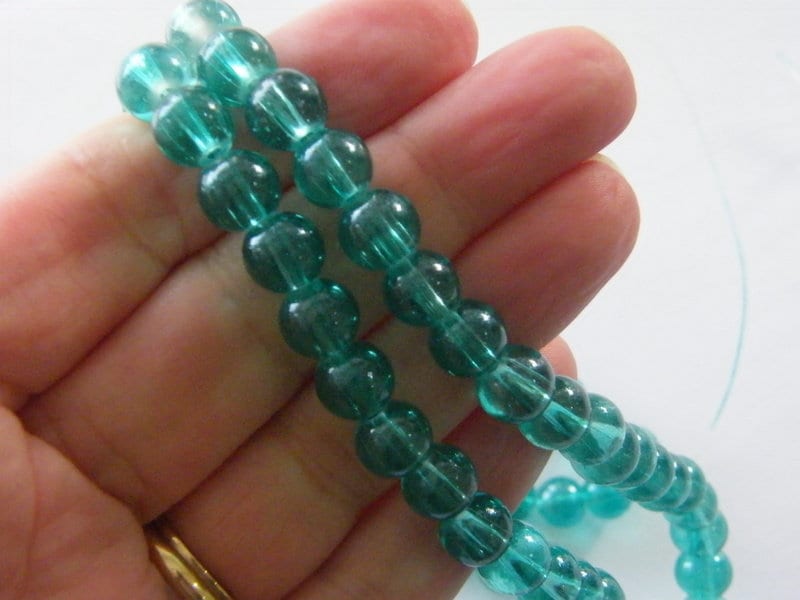 100  Mermaid green beads 8mm glass B210