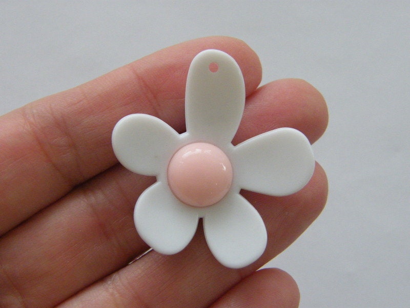 BULK 20 Flower pendants white and pink resin F544 - SALE 50% OFF