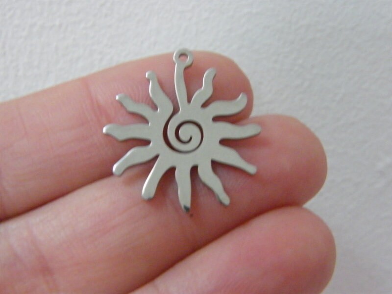 1 Sun pendants silver toned stainless steel S234