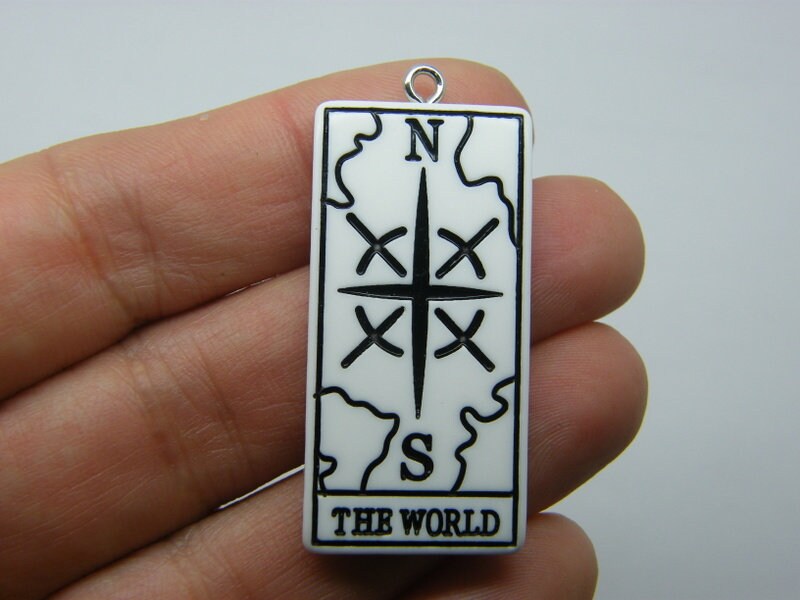1 The world tarot reading card pendant white black resin HC386