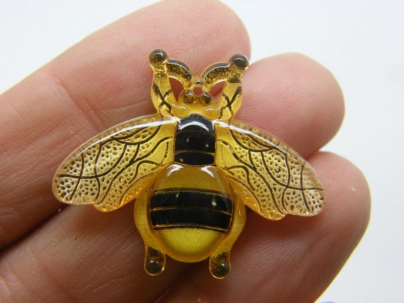 BULK 30 Bee pendants yellow acrylic A1167