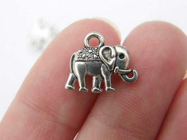 BULK 50 Elephant charms antique silver tone A536 - SALE 50% OFF