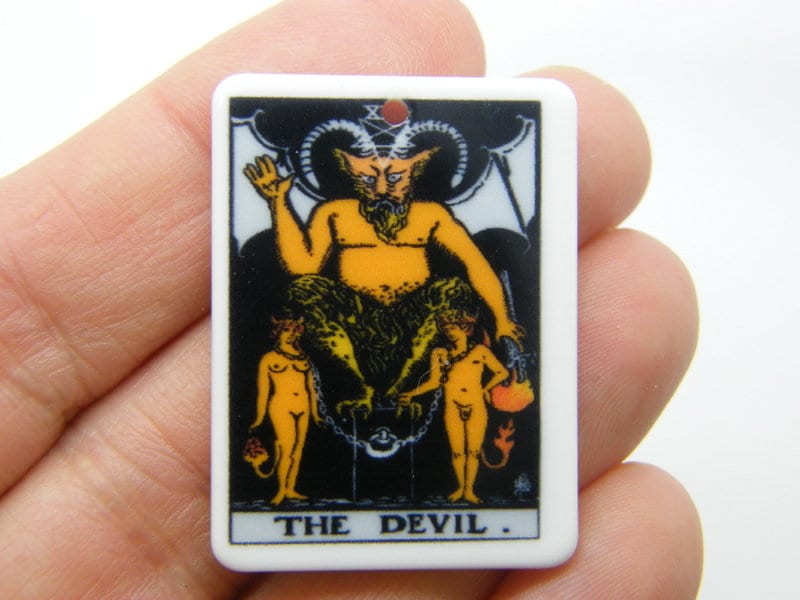 1 The devil tarot reading card pendant resin HC415