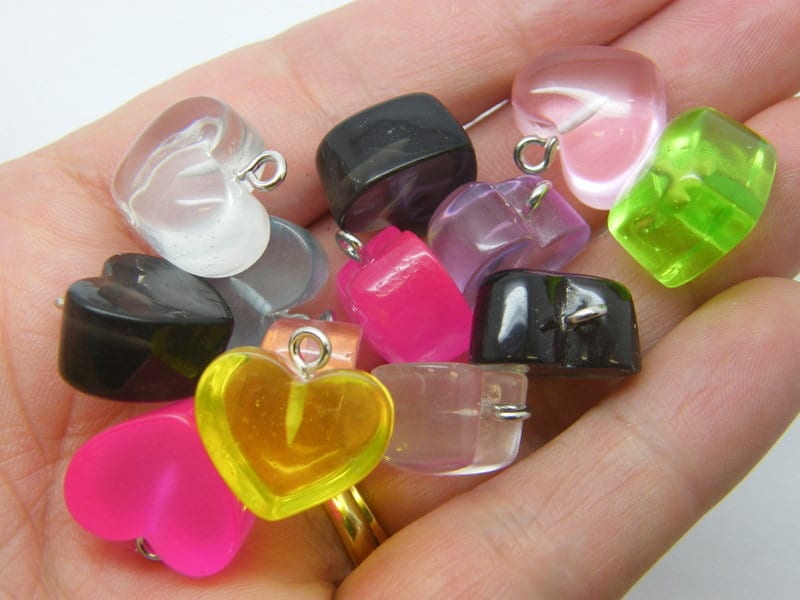 10 Heart charms imitation jelly random mixed resin H58