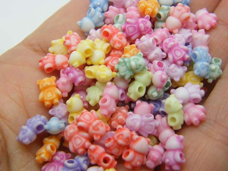 300 Bear beads random mixed acrylic BB791