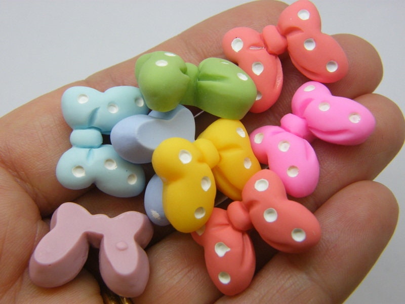10 Bow embellishment cabochons resin CA17