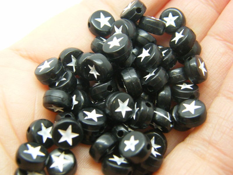 100 Star beads black white acrylic AB325 - SALE 50% OFF