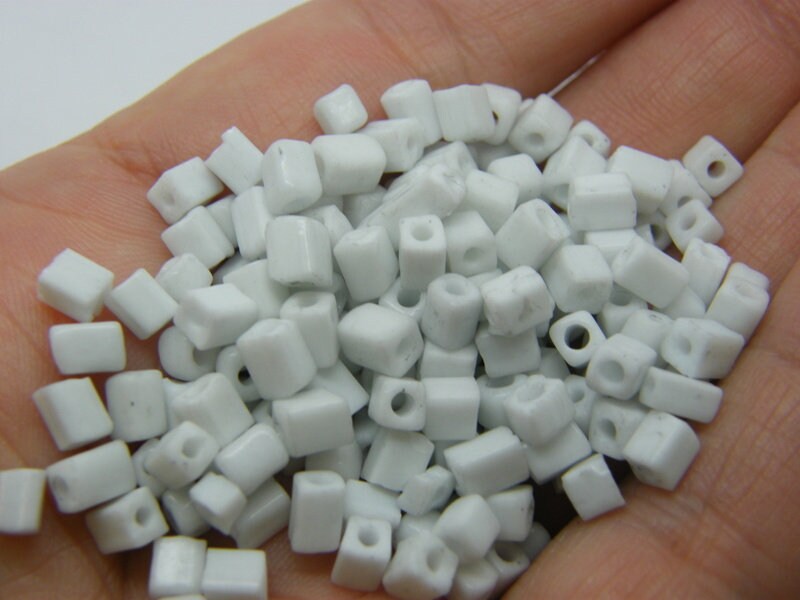 400 Cube seed beads white glass SB21