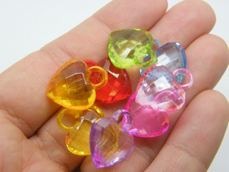 50 Heart pendants  faceted transparent random mixed acrylic H86