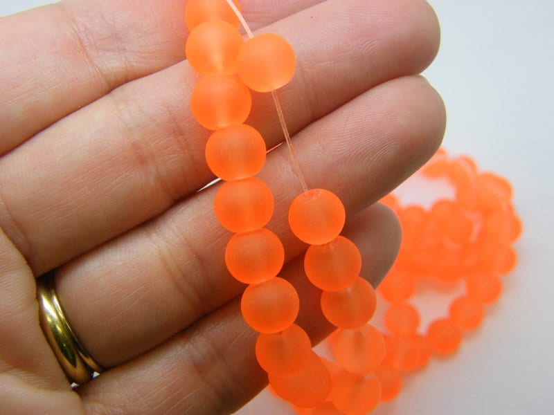 100 Bright dark orange beads 8mm frosted glass B257