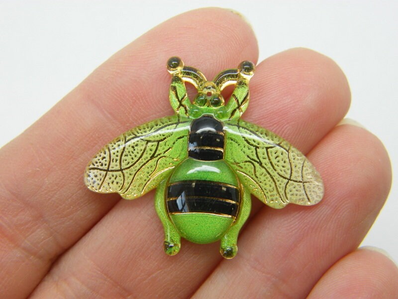 10 Bee pendants green acrylic A1161