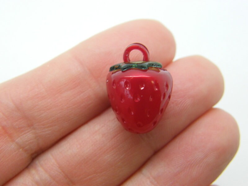 4 Strawberry charms green red acrylic FD699