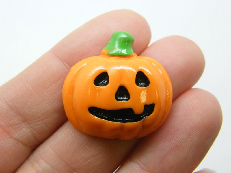 12 Pumpkin Jack o' lantern Halloween embellishment cabochon HC490