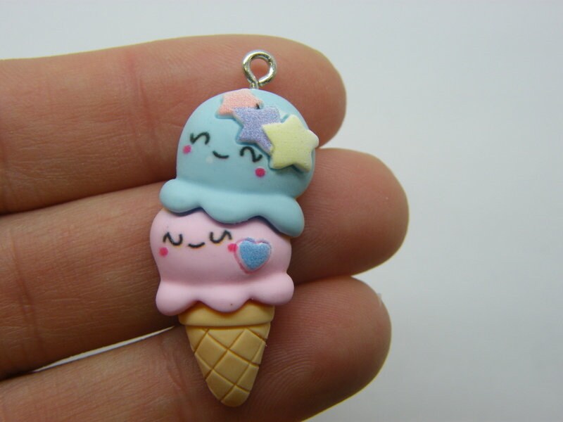2 Ice cream cone charms resin FD701