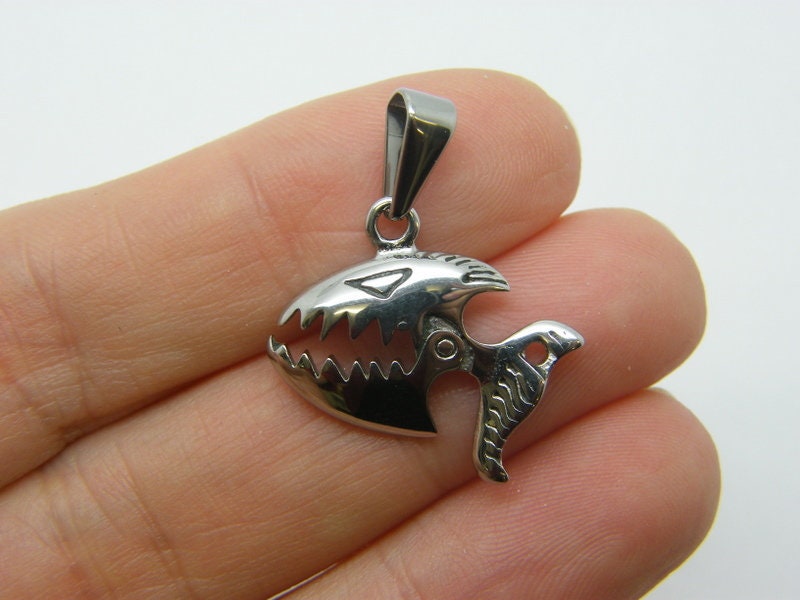 1  Shark pendant antique silver tone stainless steel FF546