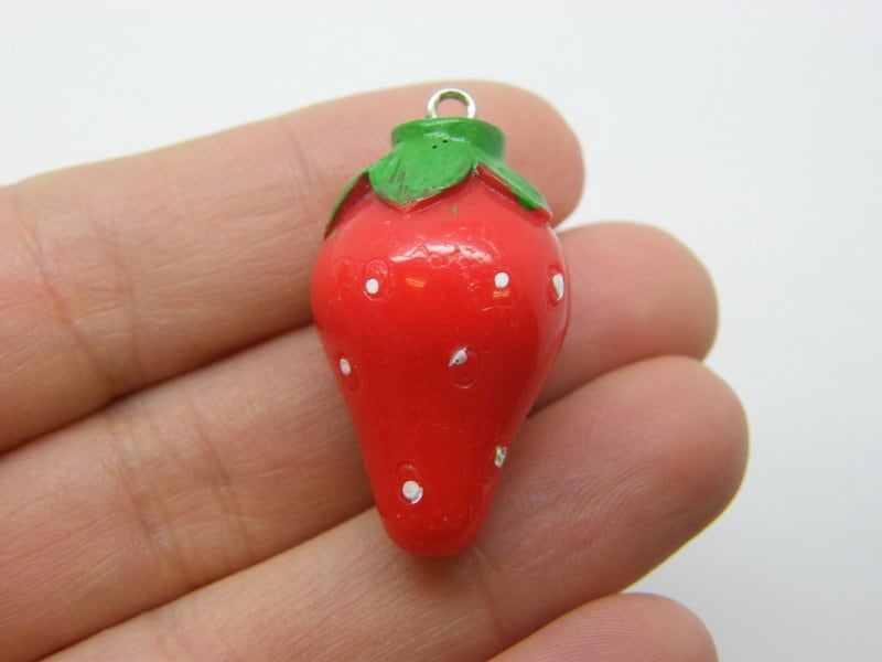 8 Strawberry charms green red resin FD467