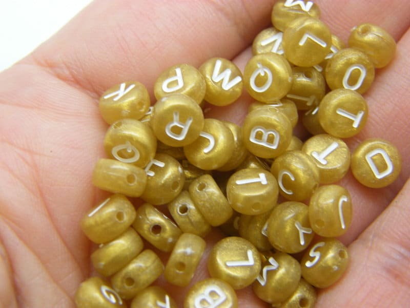 100 Acrylic round  gold white  alphabet letter RANDOM beads AB396  - SALE 50% OFF