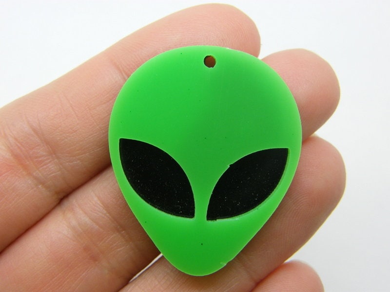 BULK 10 Alien pendants green black acrylic P245