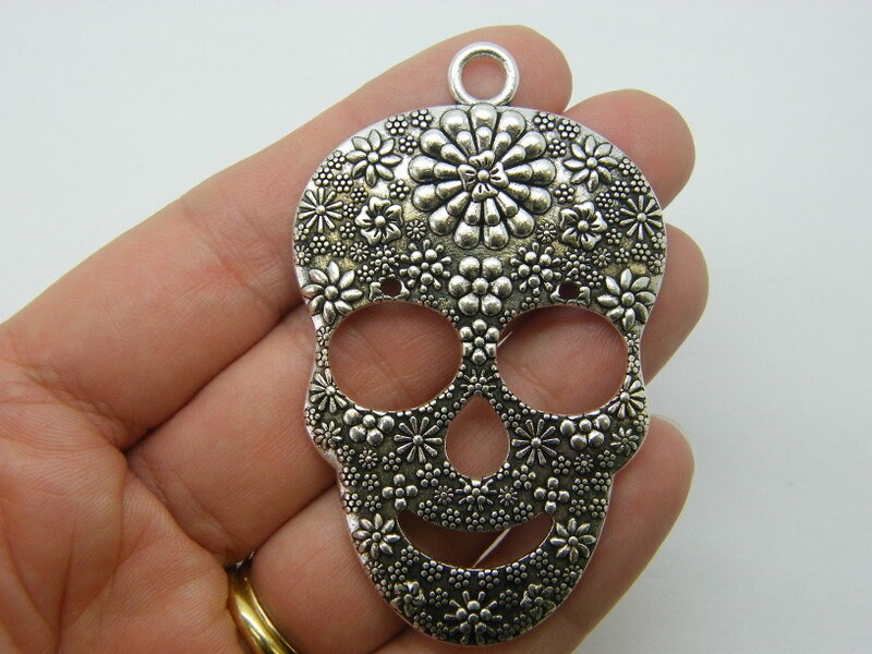 2 Skull  pendants antique silver tone necklace HC23