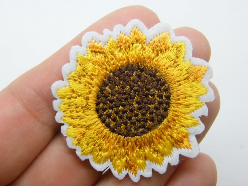 6 Sunflower patches white yellow embroidered fabric F511