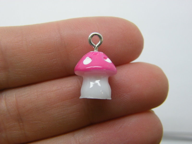 4 Mushroom fuchsia pink and white charms resin L375