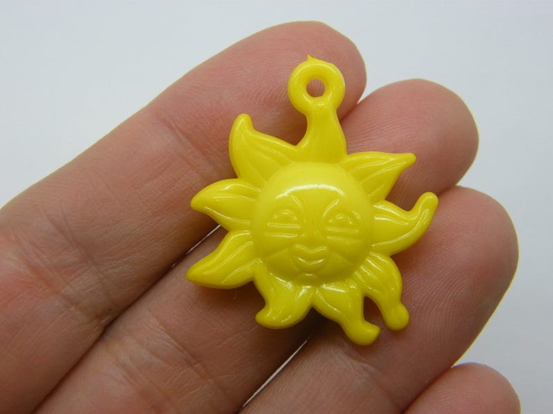 30 Sun pendants yellow acrylic S282 - SALE 50% OFF