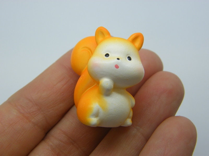 1 Squirrel miniature embellishment resin A1240 - SALE 50% OFF