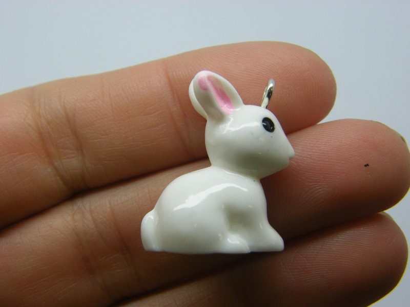 4 Rabbit pendants white black pink resin A1227