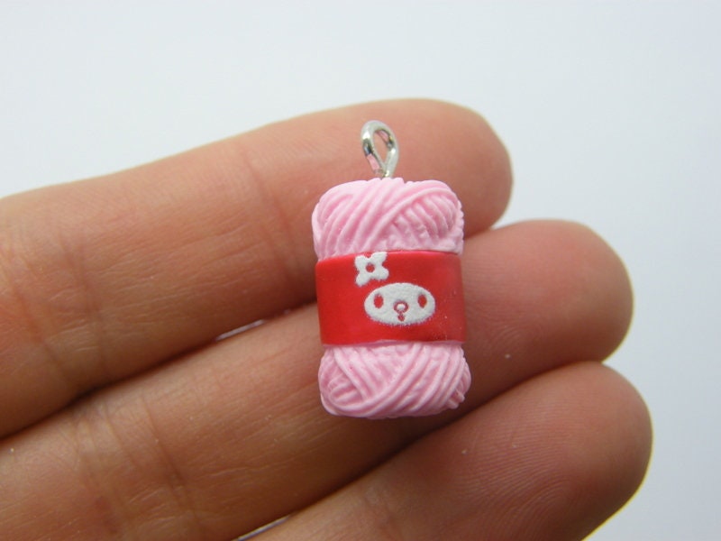 2 Balls of wool yarn pendants pink resin P291
