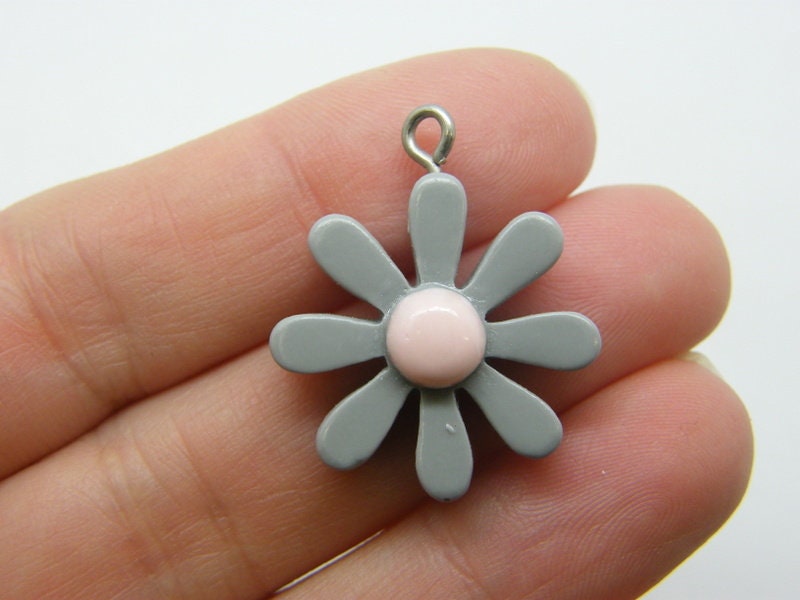 12 Flower pendants grey and pink resin silver screw bails F519