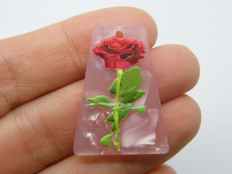 4  Flower rose pendants pink resin F120