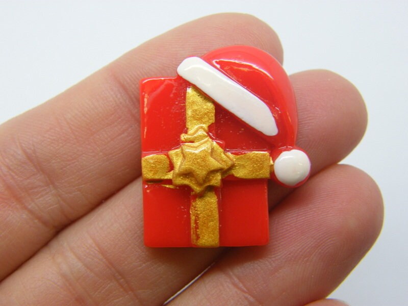 12 Christmas present gift hat embellishment cabochon resin CT162