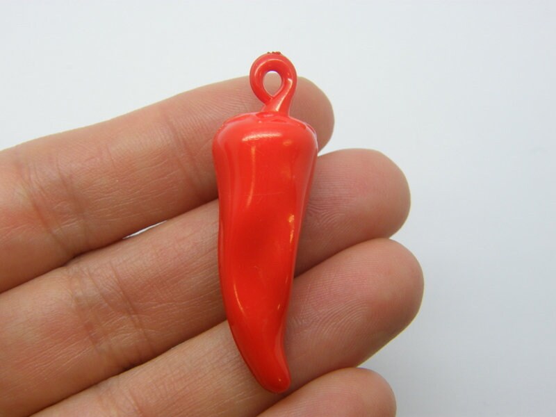 10 Chilli pepper pendants red acrylic FD724