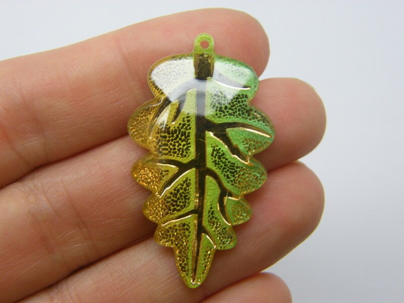 12 Leaf pendants shades of green yellow gold acrylic L314