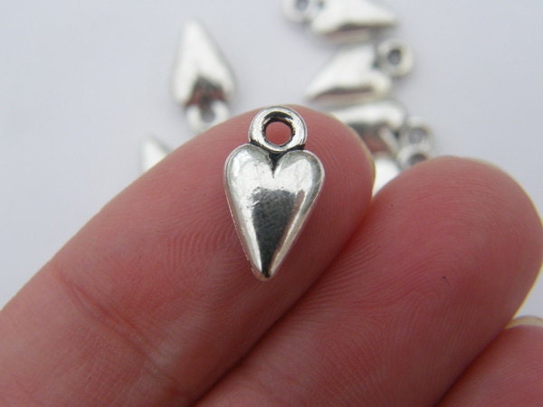 BULK 50 Heart charms tibetan silver H16