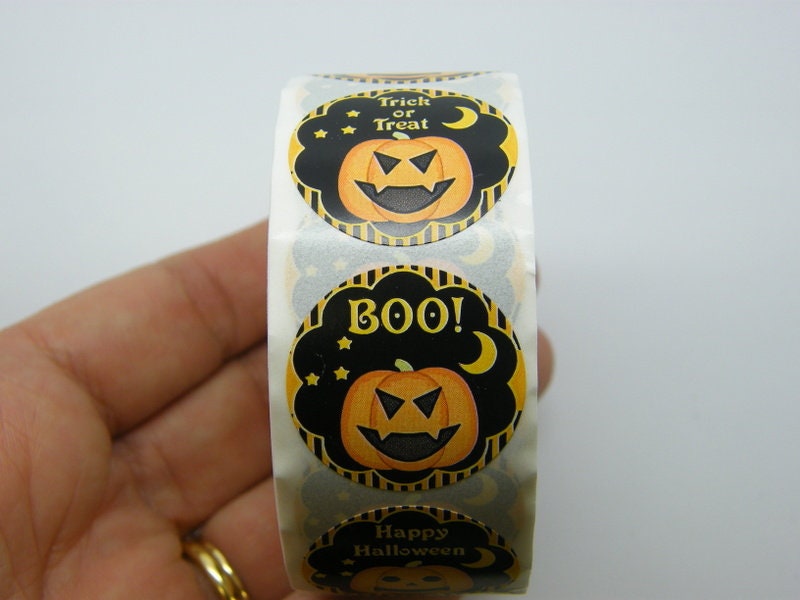1 Roll Halloween pumpkin orange black 500 stickers B08