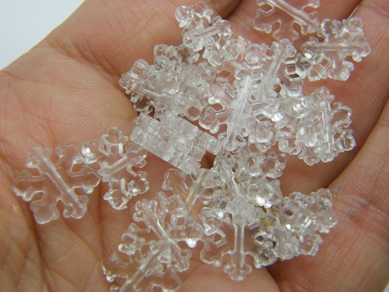 100 Snowflake beads clear acrylic BB873