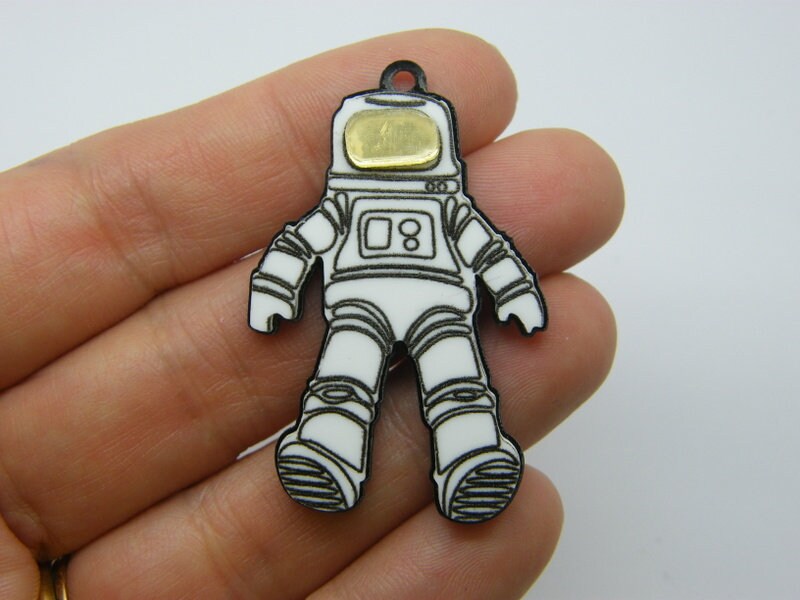 1 Astronaut pendant black acrylic P215