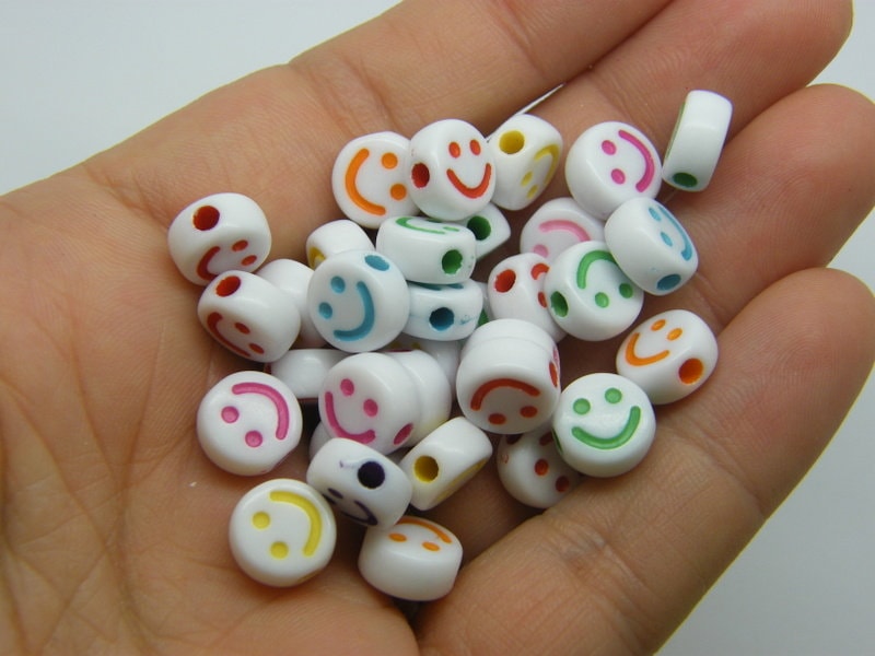 100 Face beads random mixed BB376