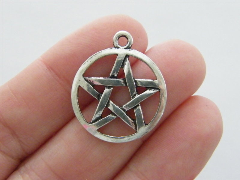 8 Pentagram charms antique silver tone HC686