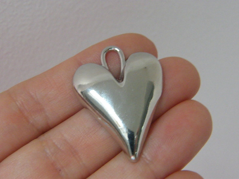 4 Heart pendants silver tone H120