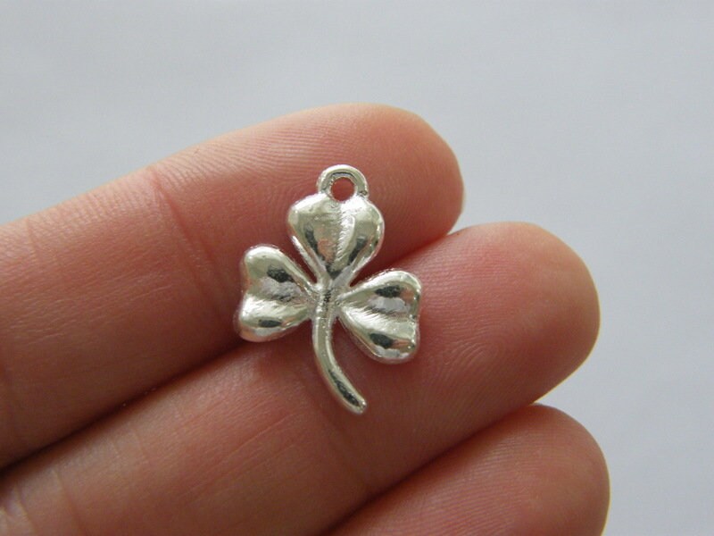 8 Shamrock leaf clover charms silver plated tone L213