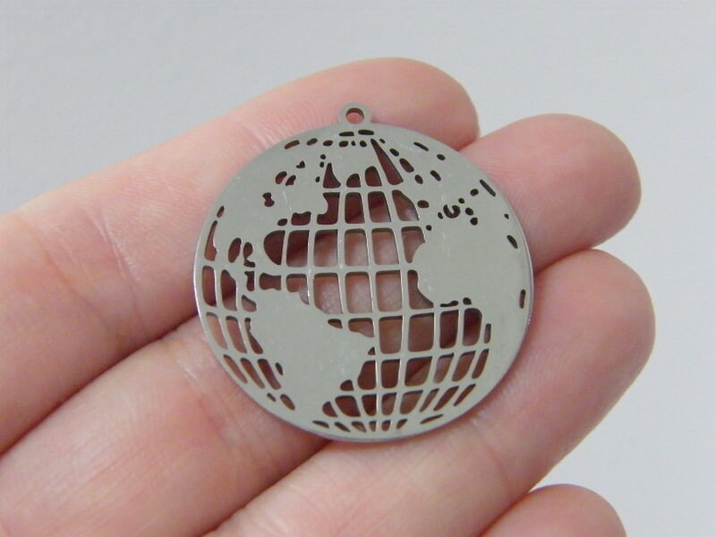 1 World map pendant silver tone stainless steel WT87