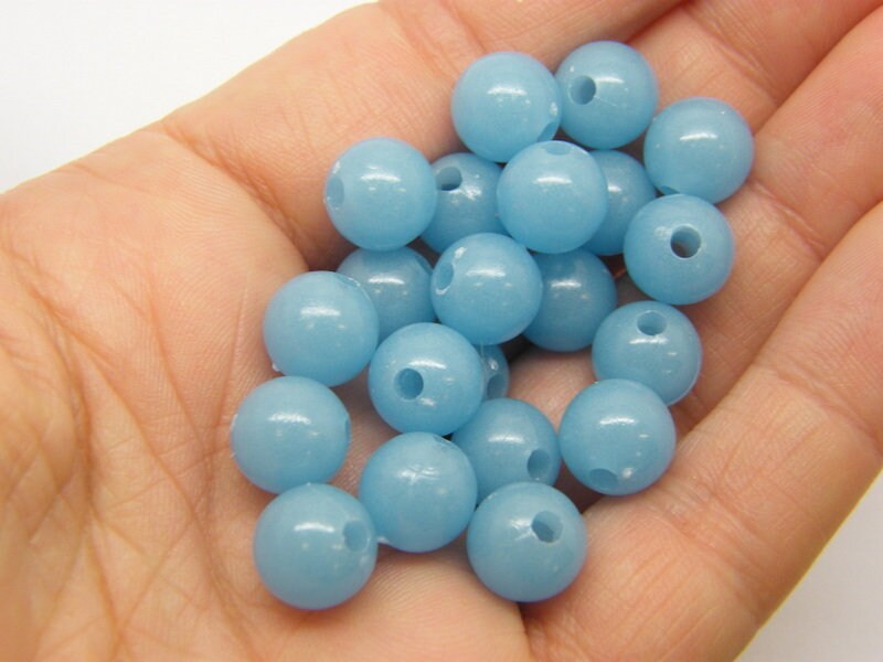 50 Glow in the dark round beads 10mm blue acrylic BB365 - SALE 50 %OFF