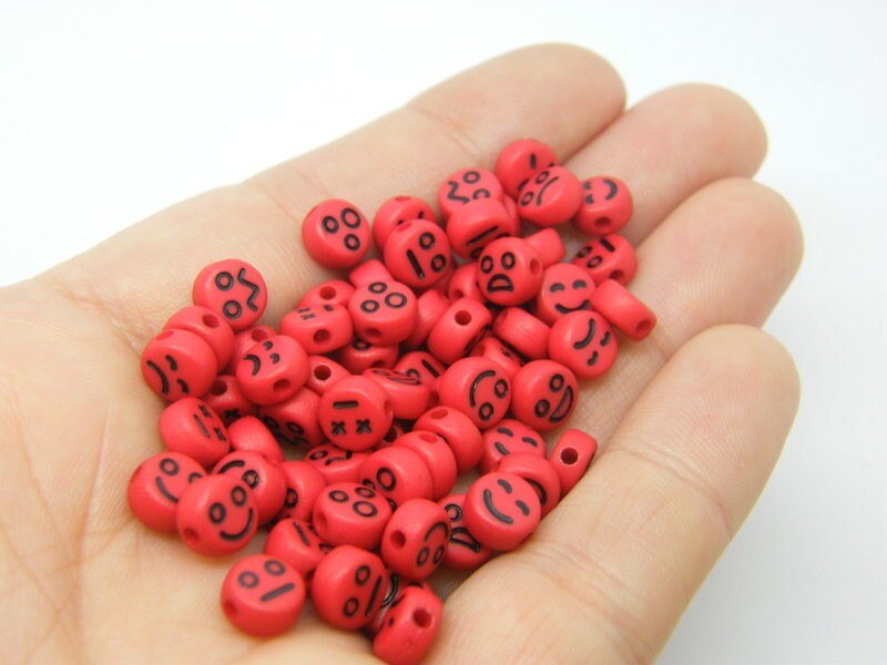 100 Face beads red black acrylic AB556  - SALE 50% OFF