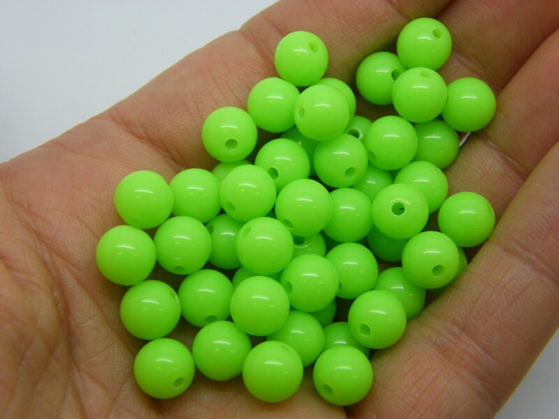 100 Green neon beads 8mm round acrylic AB522  - SALE 50% OFF